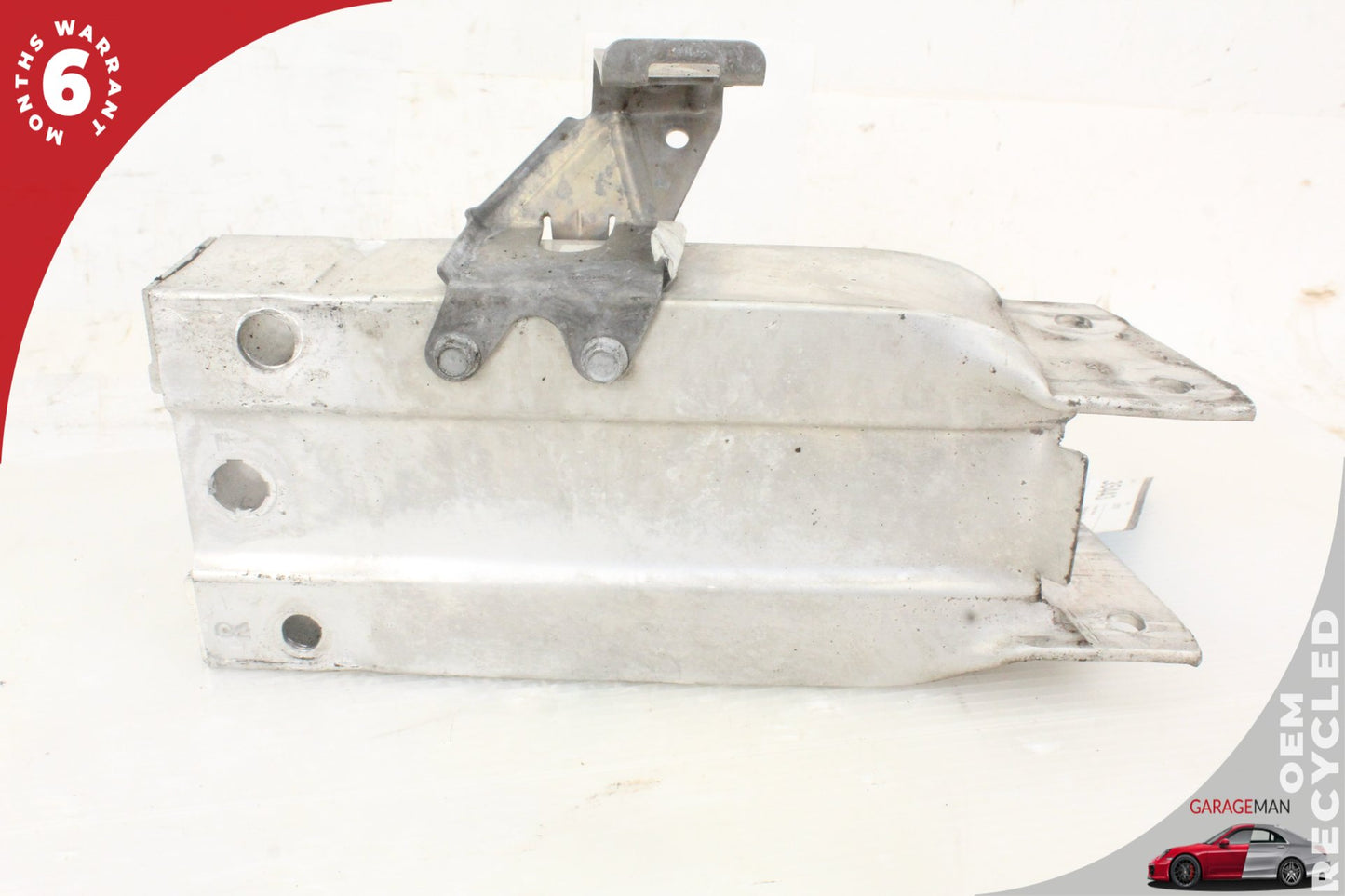 2010-2018 Mercedes-Benz CLS550 W218 Front Right Bumper Reinforcement Bracket