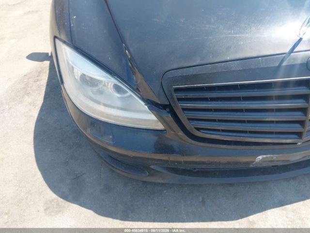 Parting Out- 2010 Mercedes-Benz S550 W221- 239