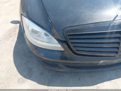 Parting Out- 2010 Mercedes-Benz S550 W221- 239