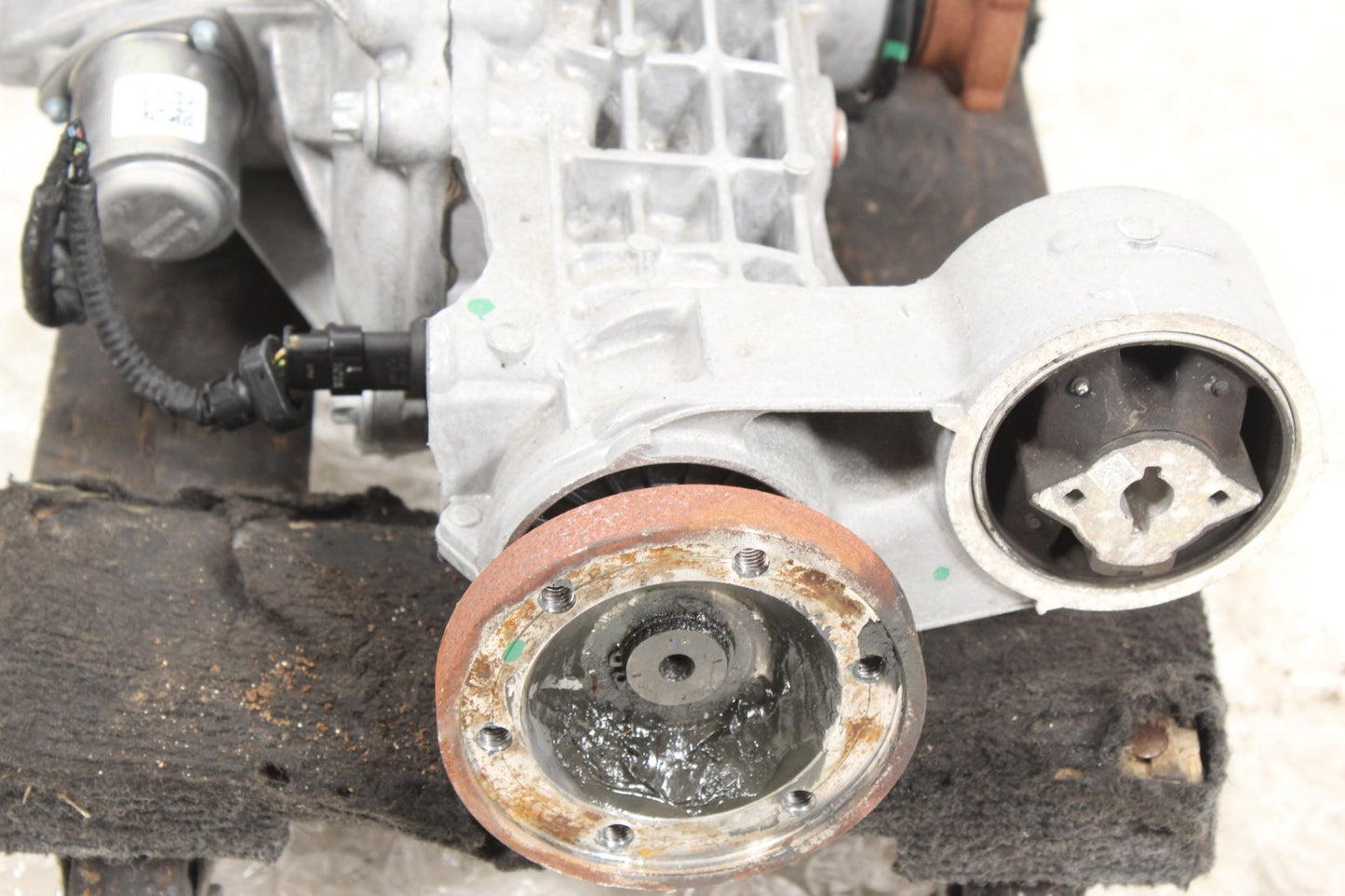 2018-2025 Audi Q5 Rear Differential Carrier 0B0500043
