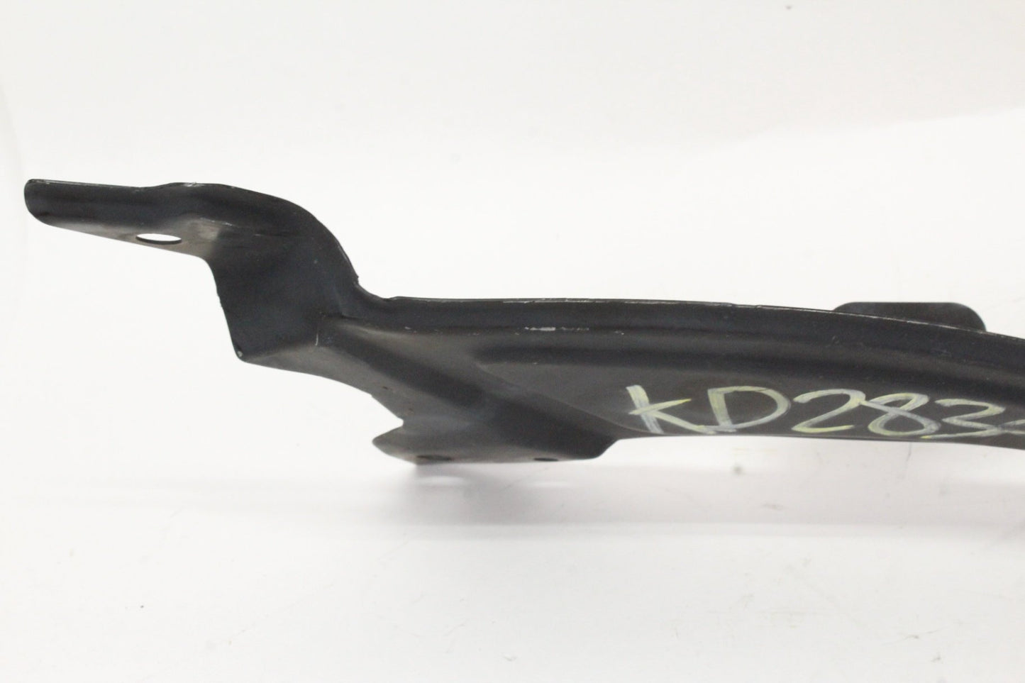 2001-2007 Mercedes W203 C230 Front Right Side Head Light Bracket 2036203072 OEM