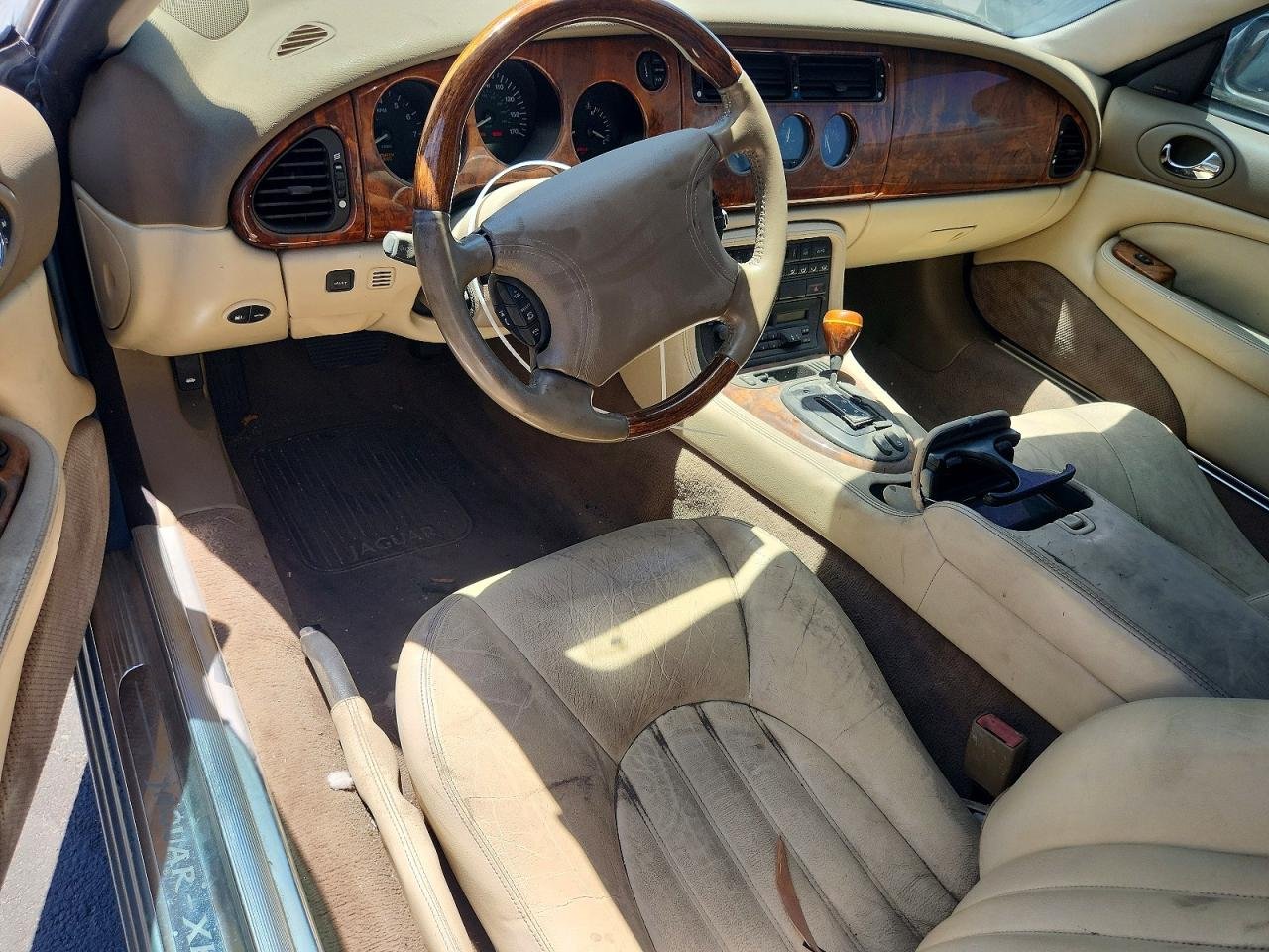 Parting Out- 1997 Jaguar XK8- 218