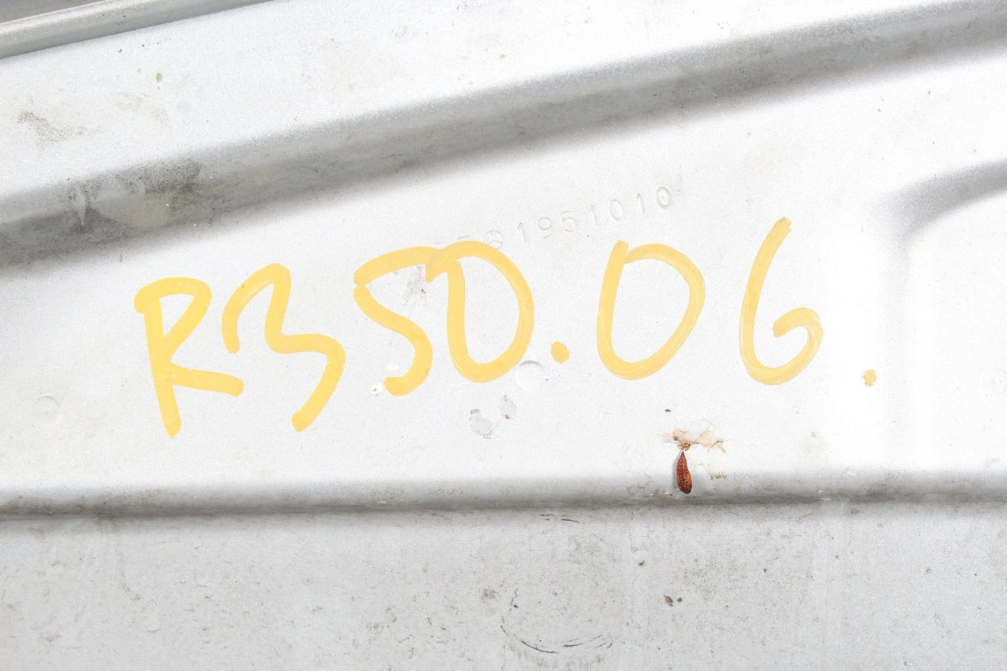 2006-2010 Mercedes-Benz R350 W251 Front Hood Bonnet Panel 2518800057