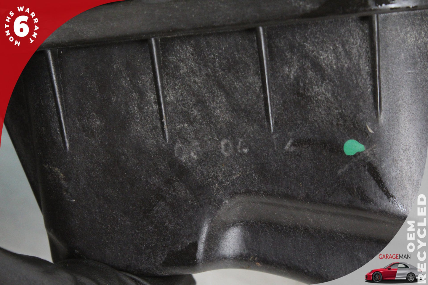 2011-2017 Mercedes W218 CLS550 Engine Oil Separator Cover 2780180035 OEM