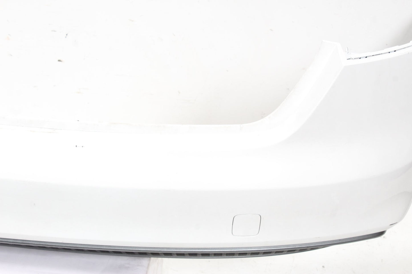 2013-2016 Audi A4 B8 Sedan Rear Bumper Cover White 8K5807511J OEM