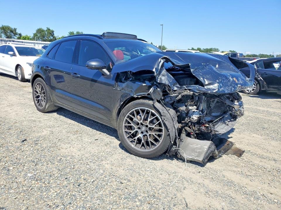 Parting Out- 2018 Porsche Macan 95B S- 149