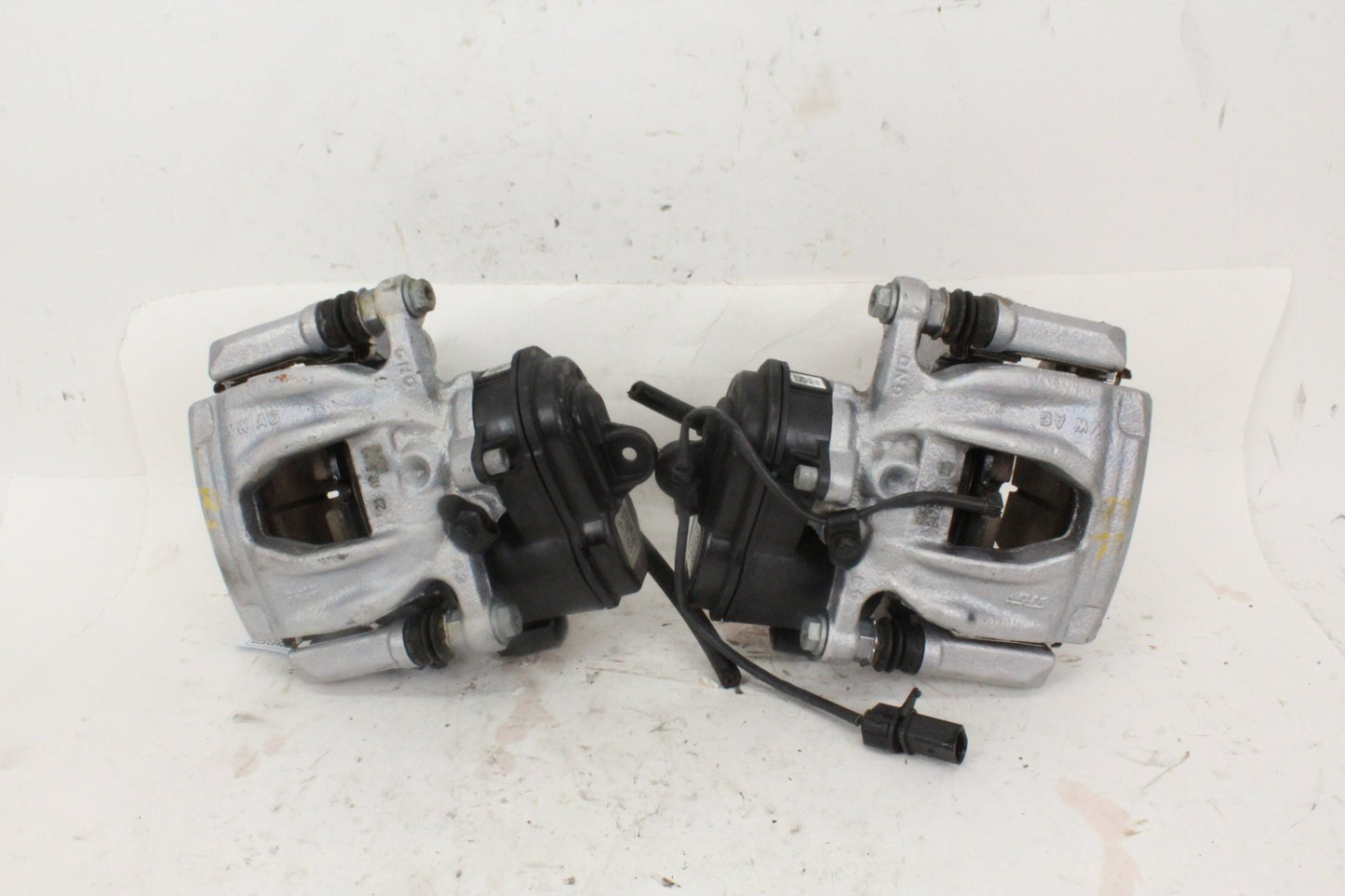 2018-2024 Audi A4 B9 Rear Left and Right Side Brake Caliper Set Of 2 Pc OEM