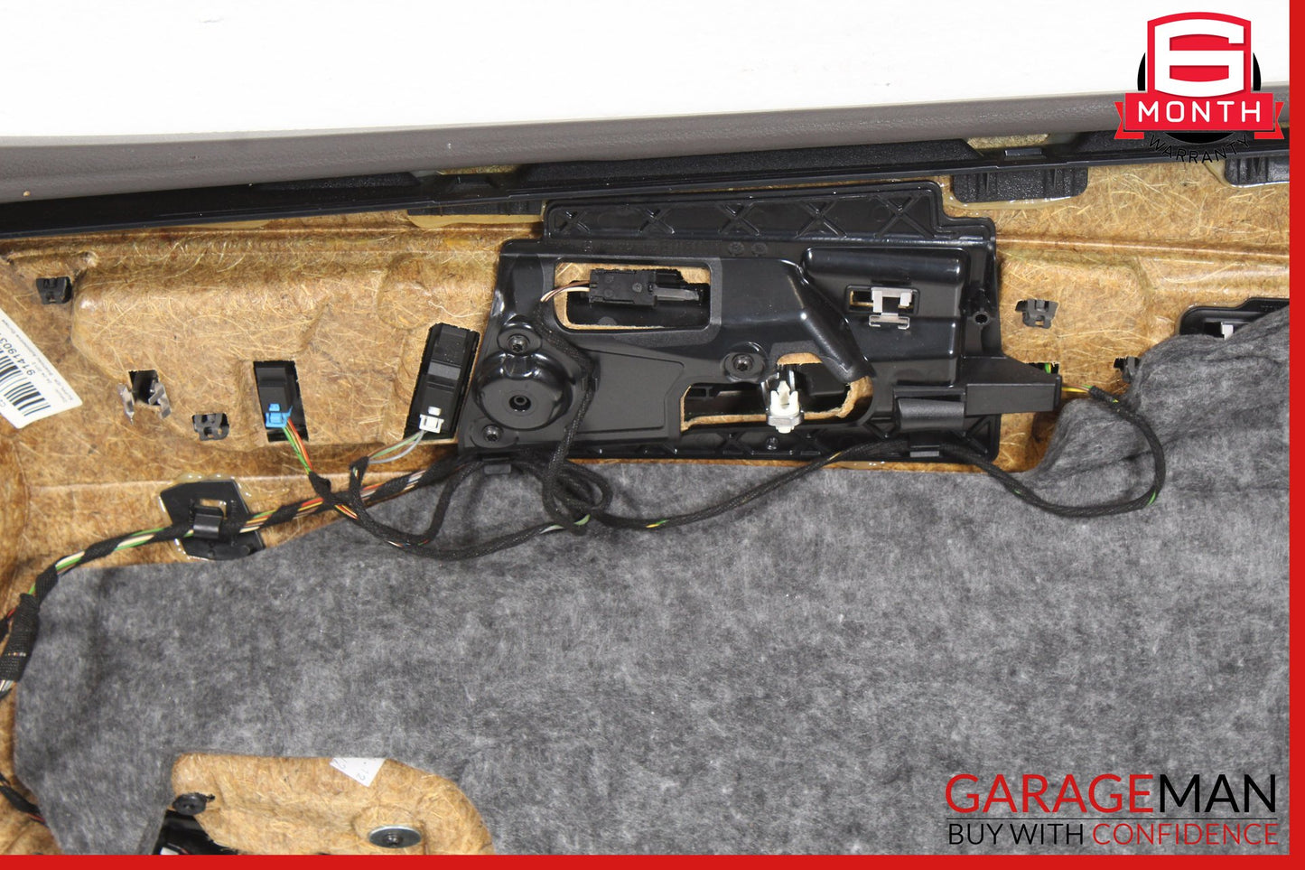 2012-2014 Mercedes W218 CLS550 Front Left Driver Side Interior Door Panel OEM