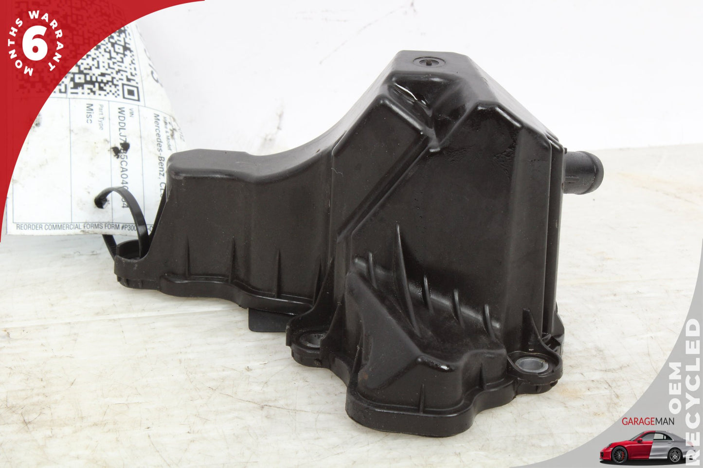 2011-2017 Mercedes W218 CLS550 Engine Oil Separator Cover 2780180035 OEM