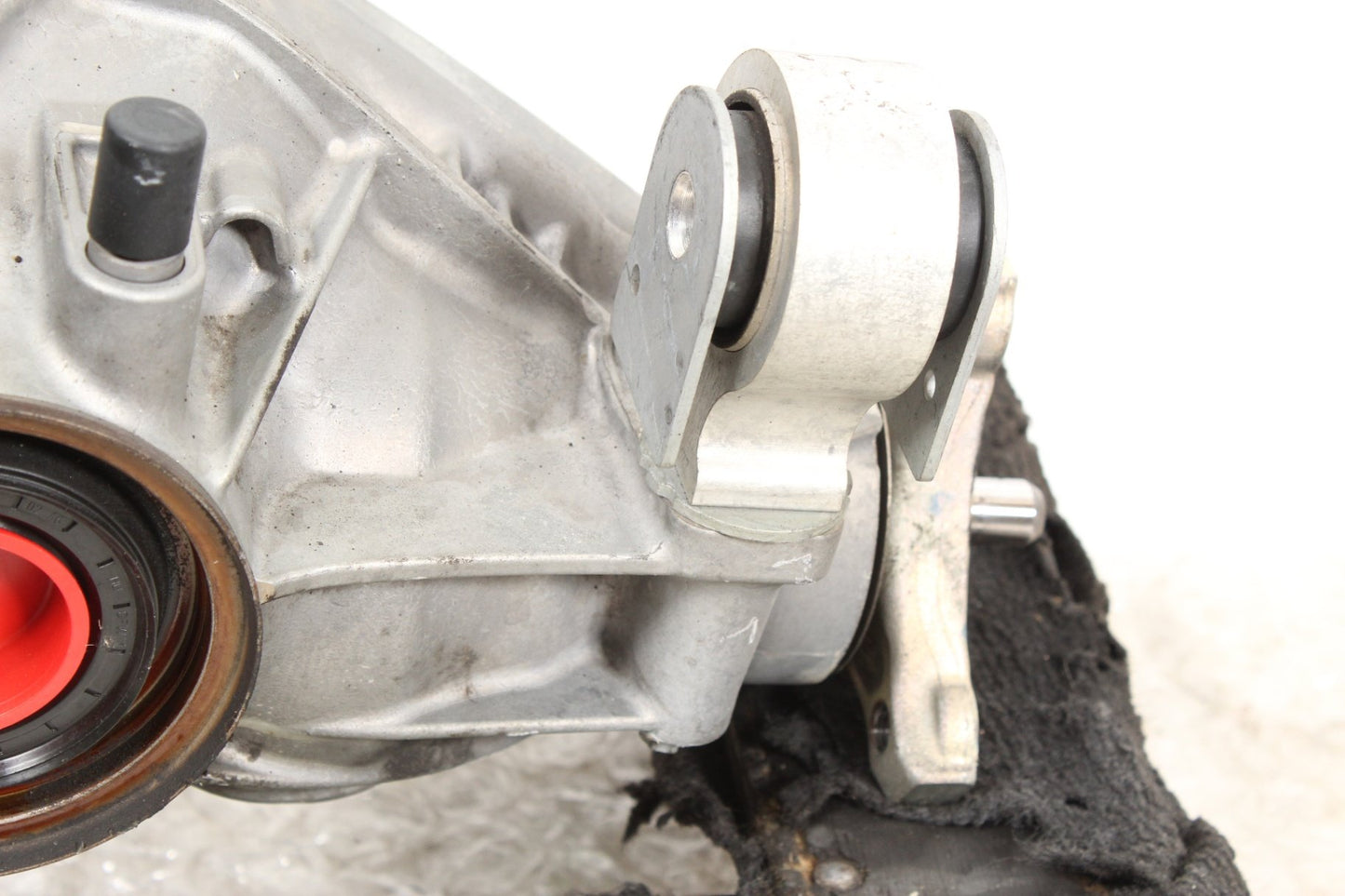 2015-2016 Mercedes-Benz C300 W205 Rear Differential Carrier 2053505100