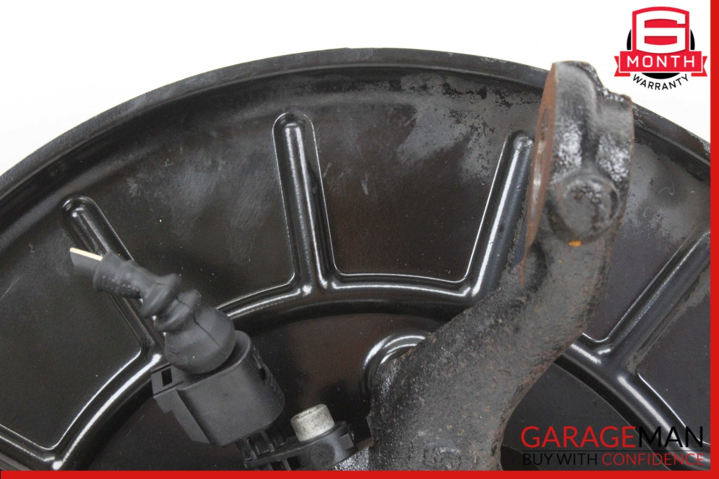 2011-2014 Volkswagen Beetle Front Right Spindle Knuckle Wheel Hub 1K0615312F
