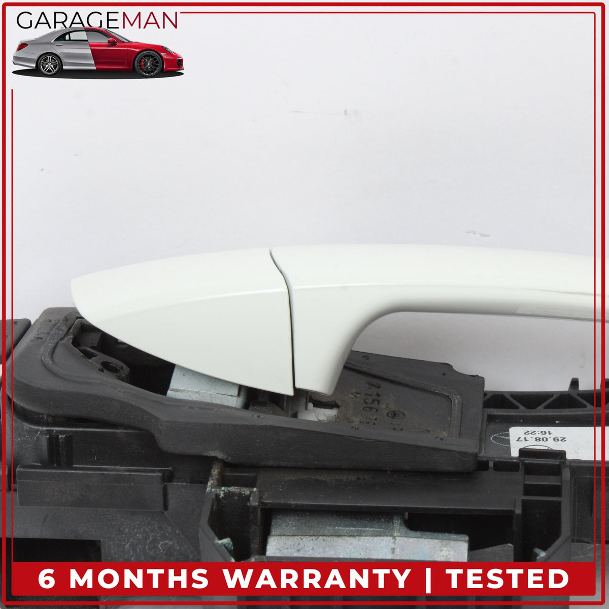 2015-2020 Mercedes X156 GLA250 Front Right Side Exterior Door Handle White OEM