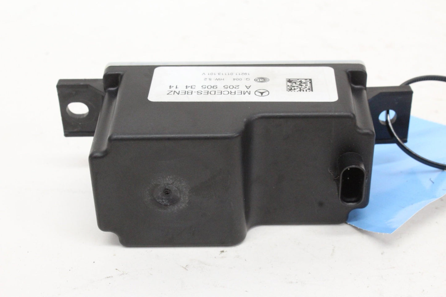 2015-2023 Mercedes-Benz C300 W205 Voltage Converter Control Module 2059053414