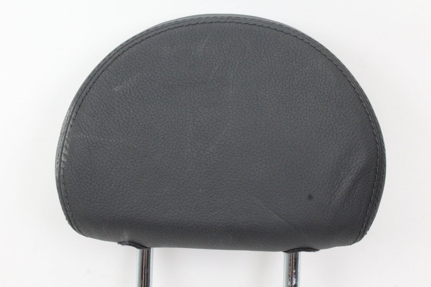 2003 - 2009 Mercedes-Benz E320 W211  Front Left or Right Side Head Rest 2119701978 Genuine