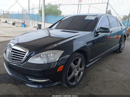Parting Out- 2013 Mercedes-Benz S550 W221- 121