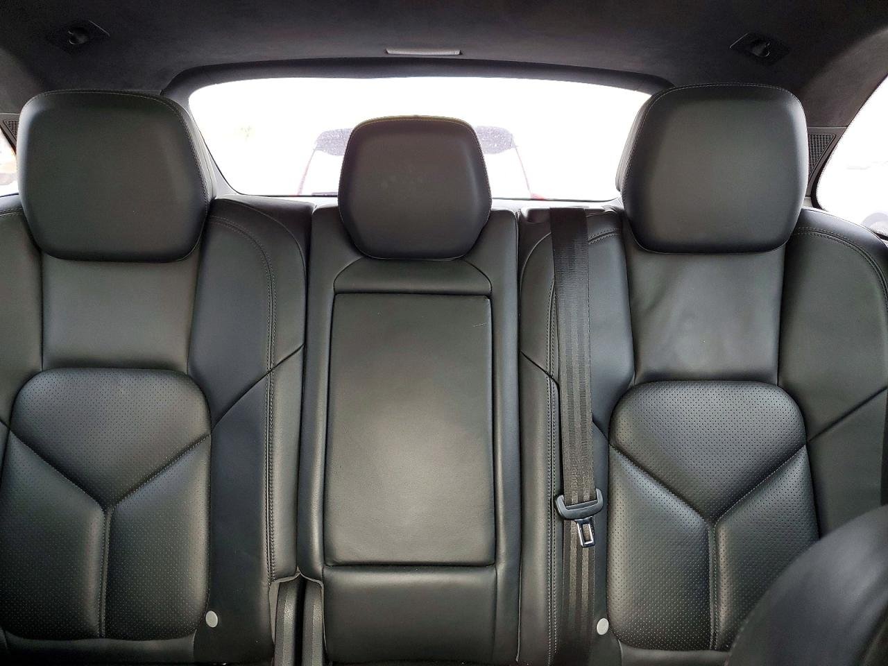 Parting Out- 2011 Porsche Cayenne 92A S Hybrid- 152
