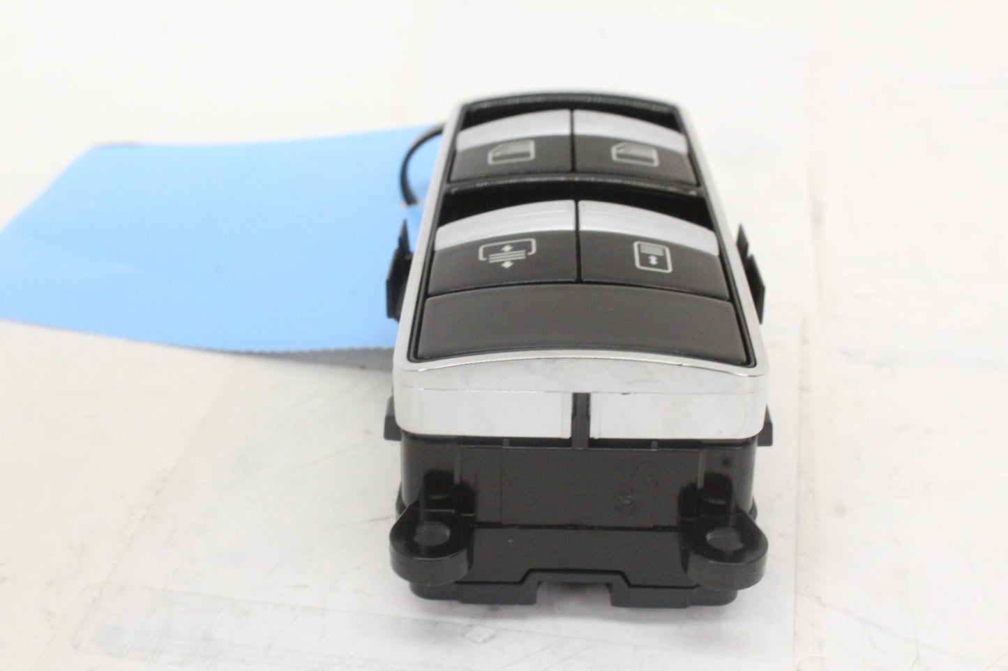 2010-2013 Mercedes-Benz S550 W221 Rear Left/Right Window Control Switch 22187094