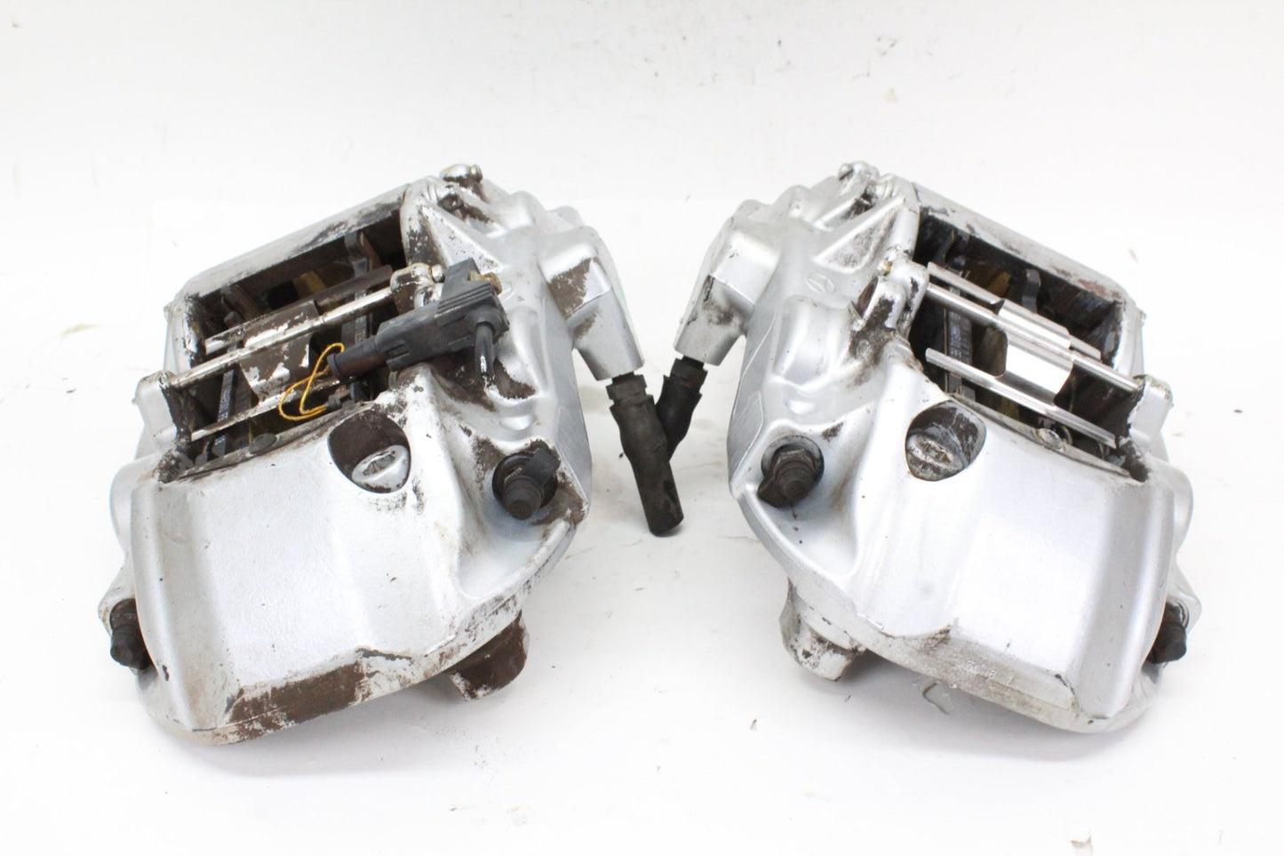 2003 Mercedes-Benz S55 AMG W220 Sedan Front Left and Right Side Brake Caliper 0034203183