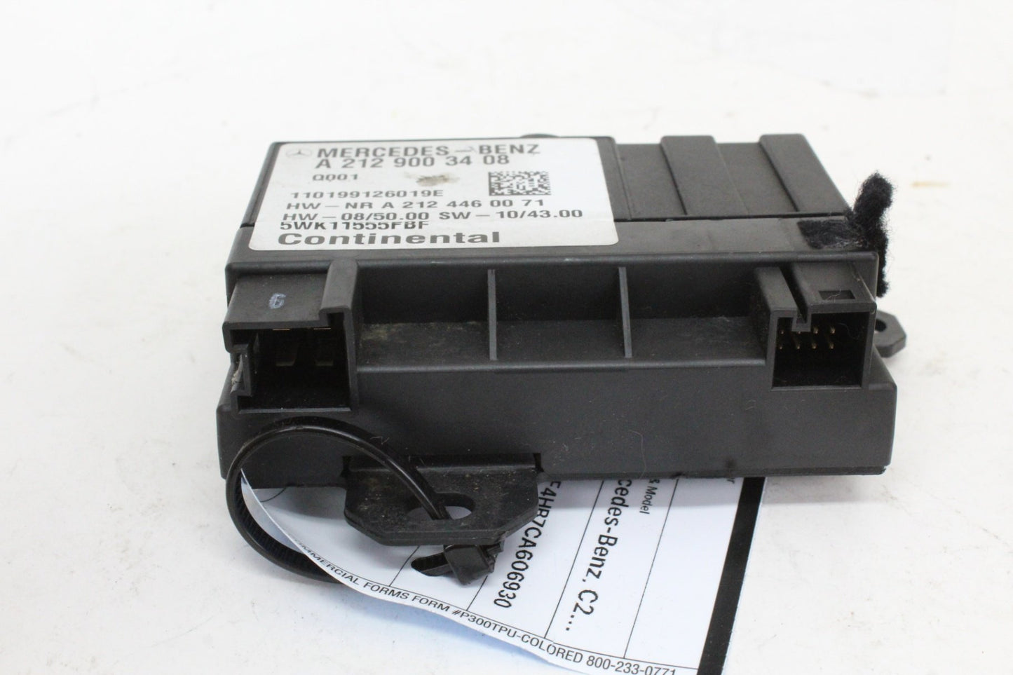 2006-2015 Mercedes C250 CDI W204 Fuel Pump Control Module 2129003408 Genuine