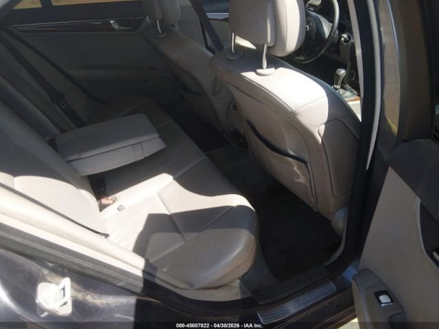 Parting Out- 2008 Mercedes-Benz C300 w204- 107