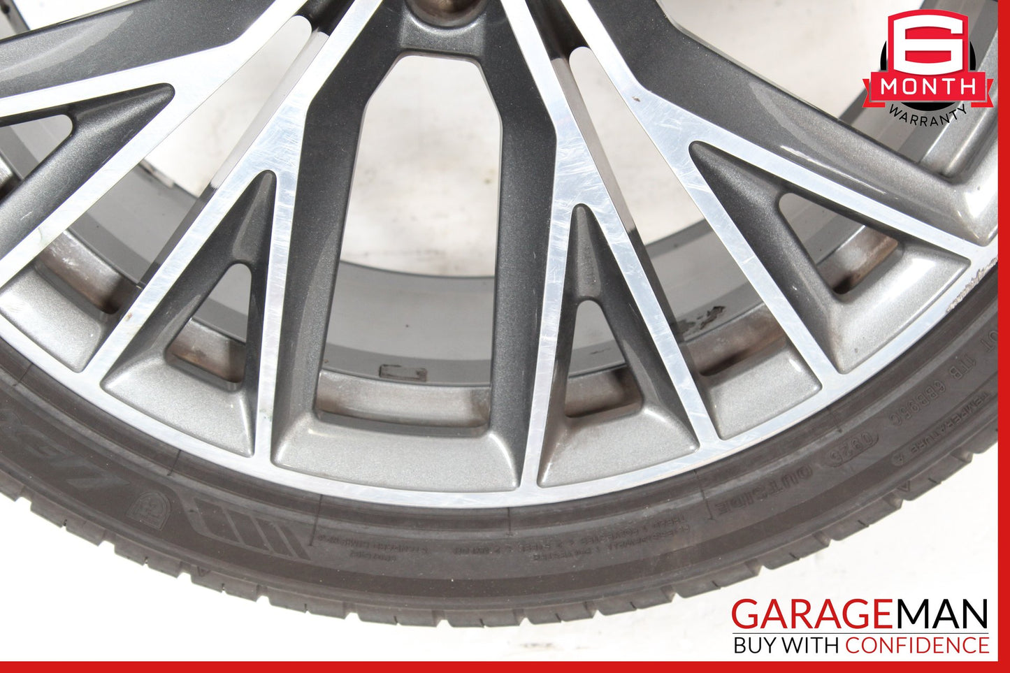 2016-2018 Audi A7 Wheel Rim w/ Tire 4G8601025BE