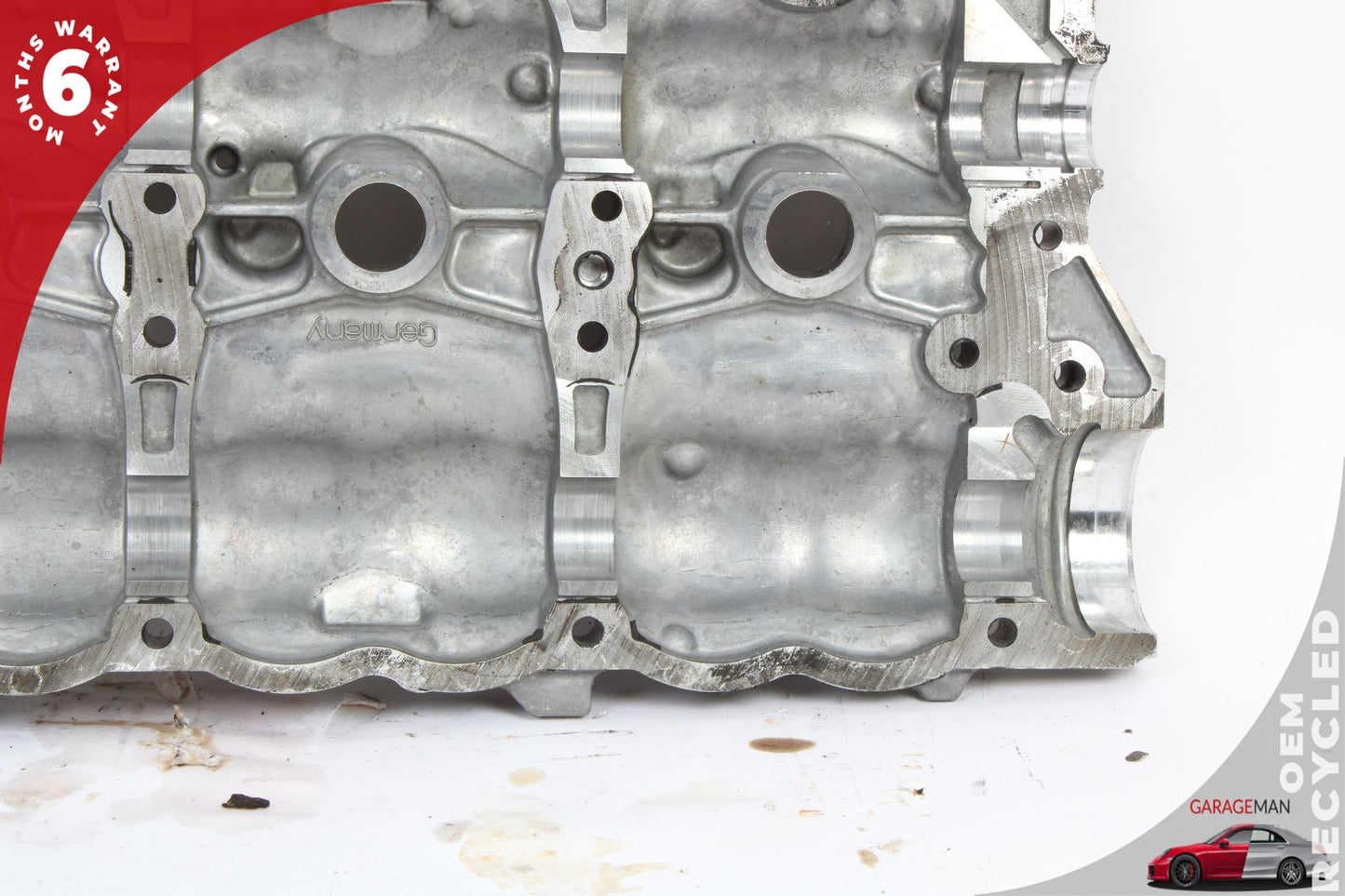 2015 Mercedes-Benz GL550 X166 - Left Side Cylinder Head Valve Cover PN: 2780161105