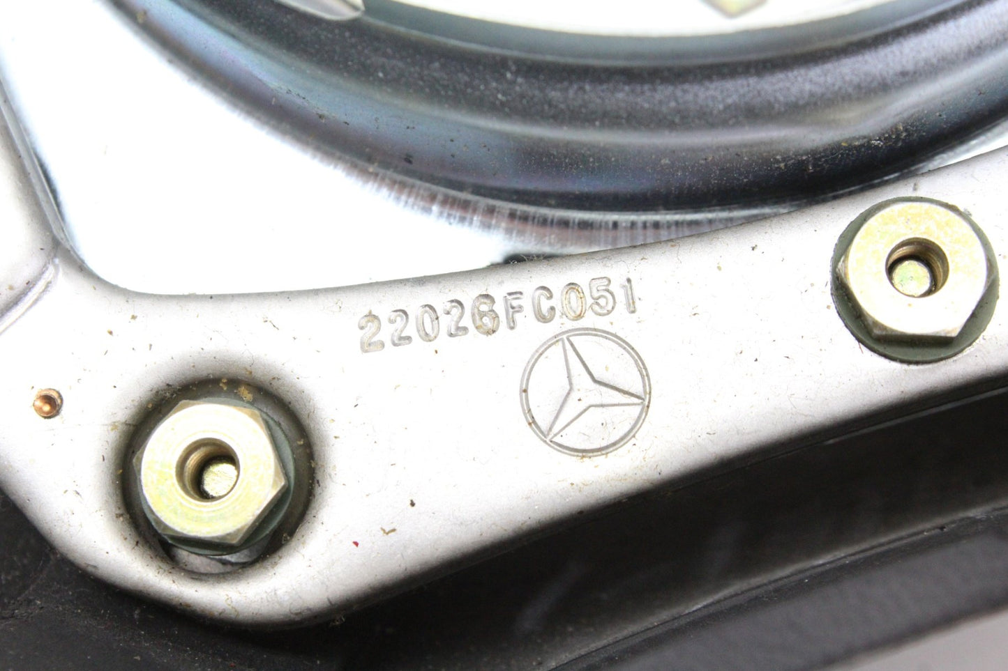 1998-2005 Mercedes W163 ML320 ML430 Steering Wheel Black 1634600603 OEM