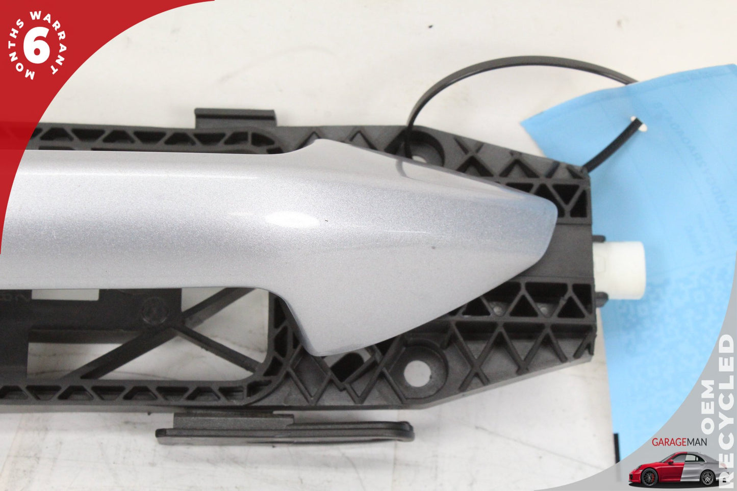 2015-2024 Audi A3 AWD Front Right Door Handle White 8V0839885 OEM
