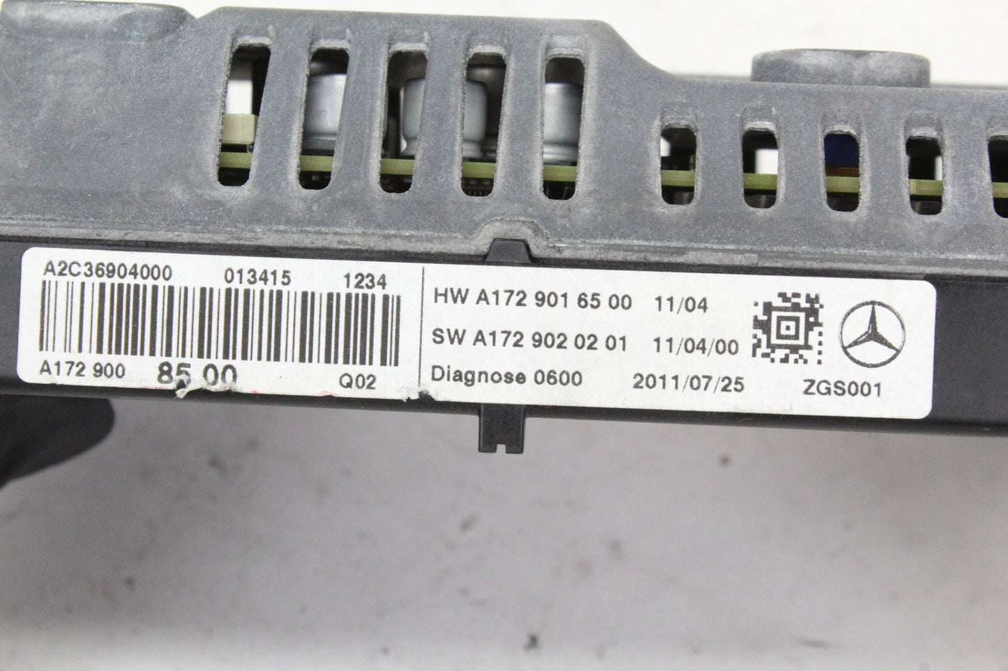 2012-2016 Mercedes C250 W204 Front Center Dash Display Screen Monitor 1729008500