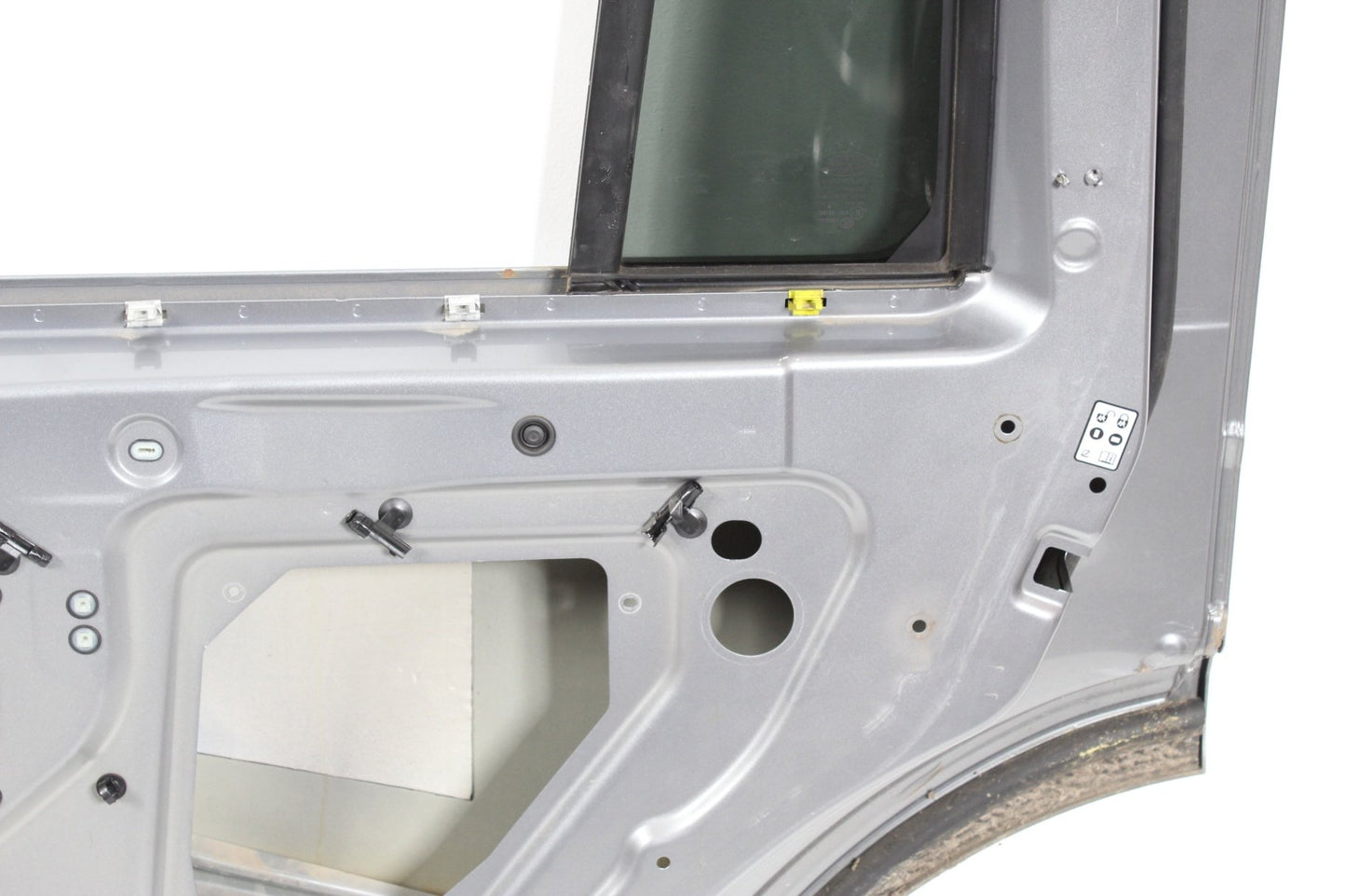 2006-2013 Land Rover LR4 SUV Right Rear Door Shell 5H3224630CA Genuine