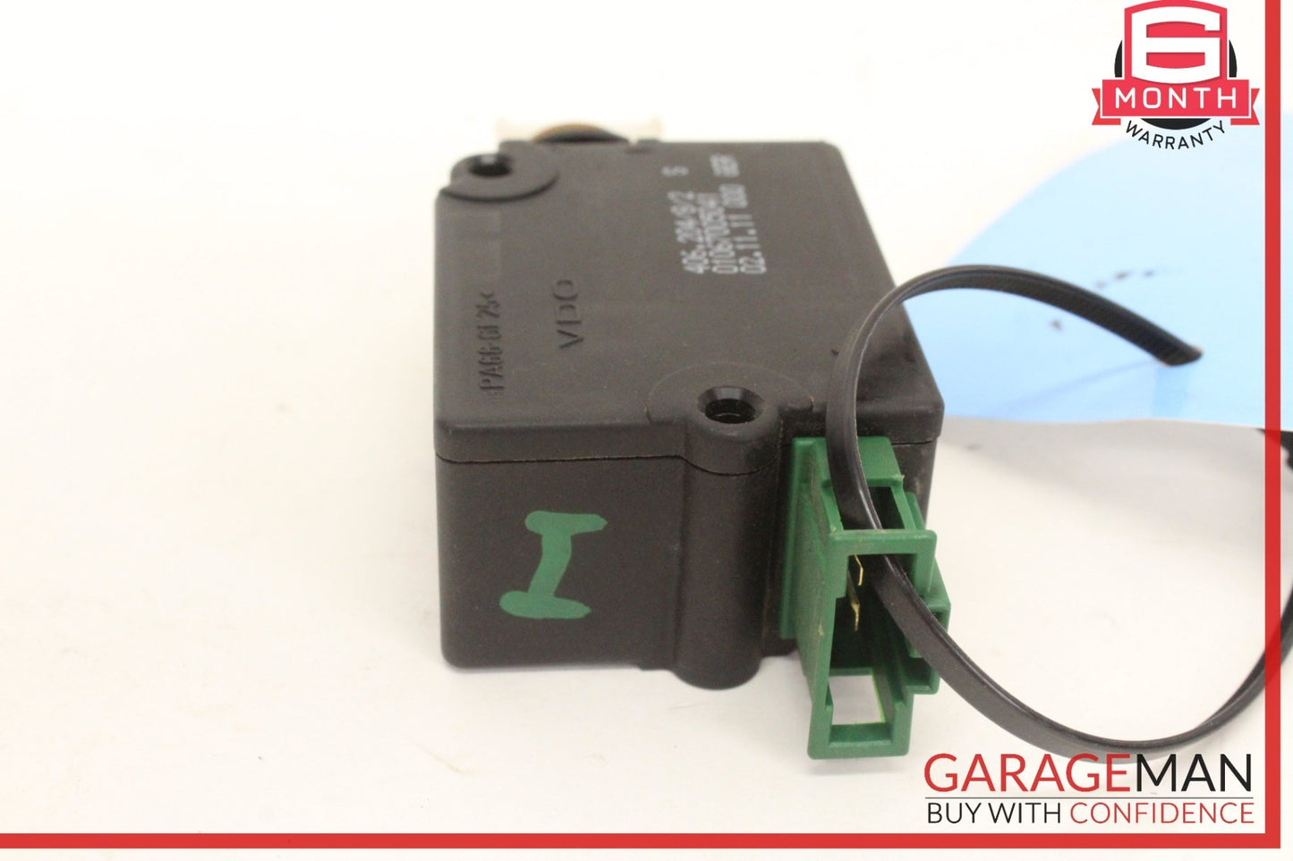 2005-2016 Land Rover LR4 Latch Bonnet Rear Lower Flap 01067005041 OEM