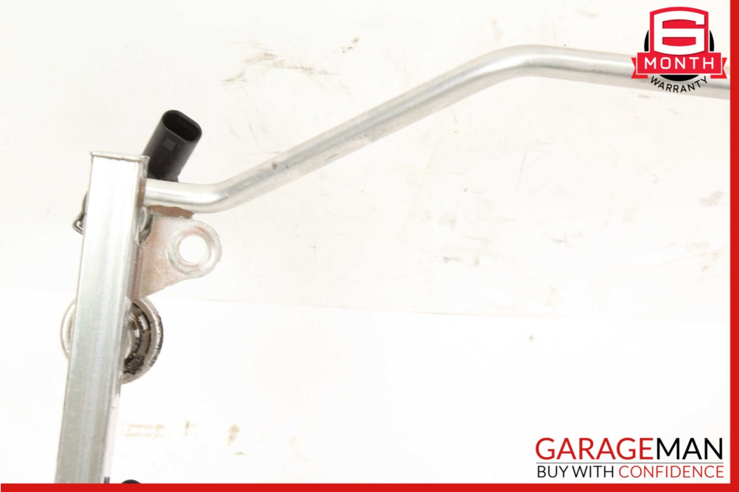 2005-2012 Mercedes-Benz R350 W251 Fuel Rail w/ Injectors 2720700995