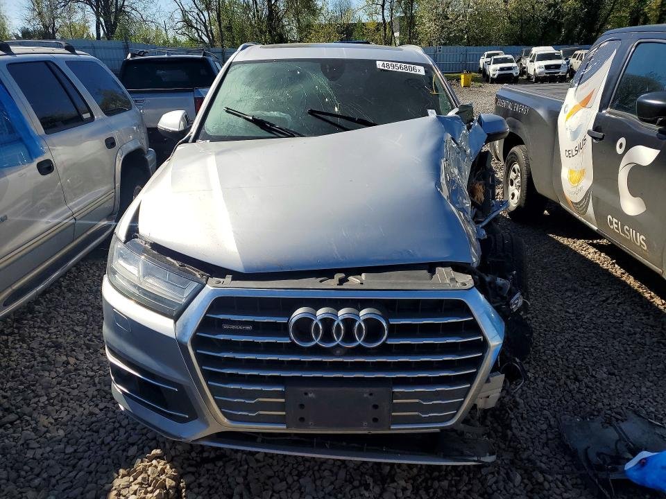 Parting Out- 2017 Audi Q7 Prestige- 201