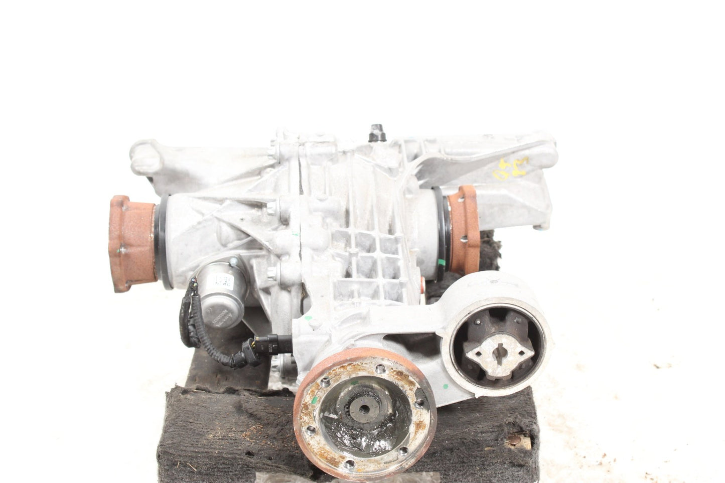 2018-2025 Audi Q5 Rear Differential Carrier 0B0500043