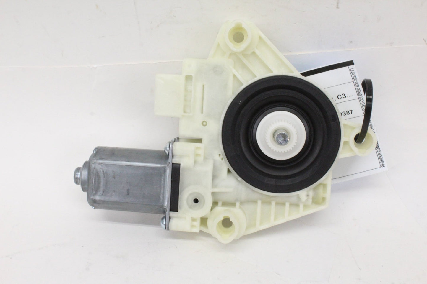 2015-2020 Mercedes-Benz C300 Front Right Window Regulator Motor 2059060113 OEM