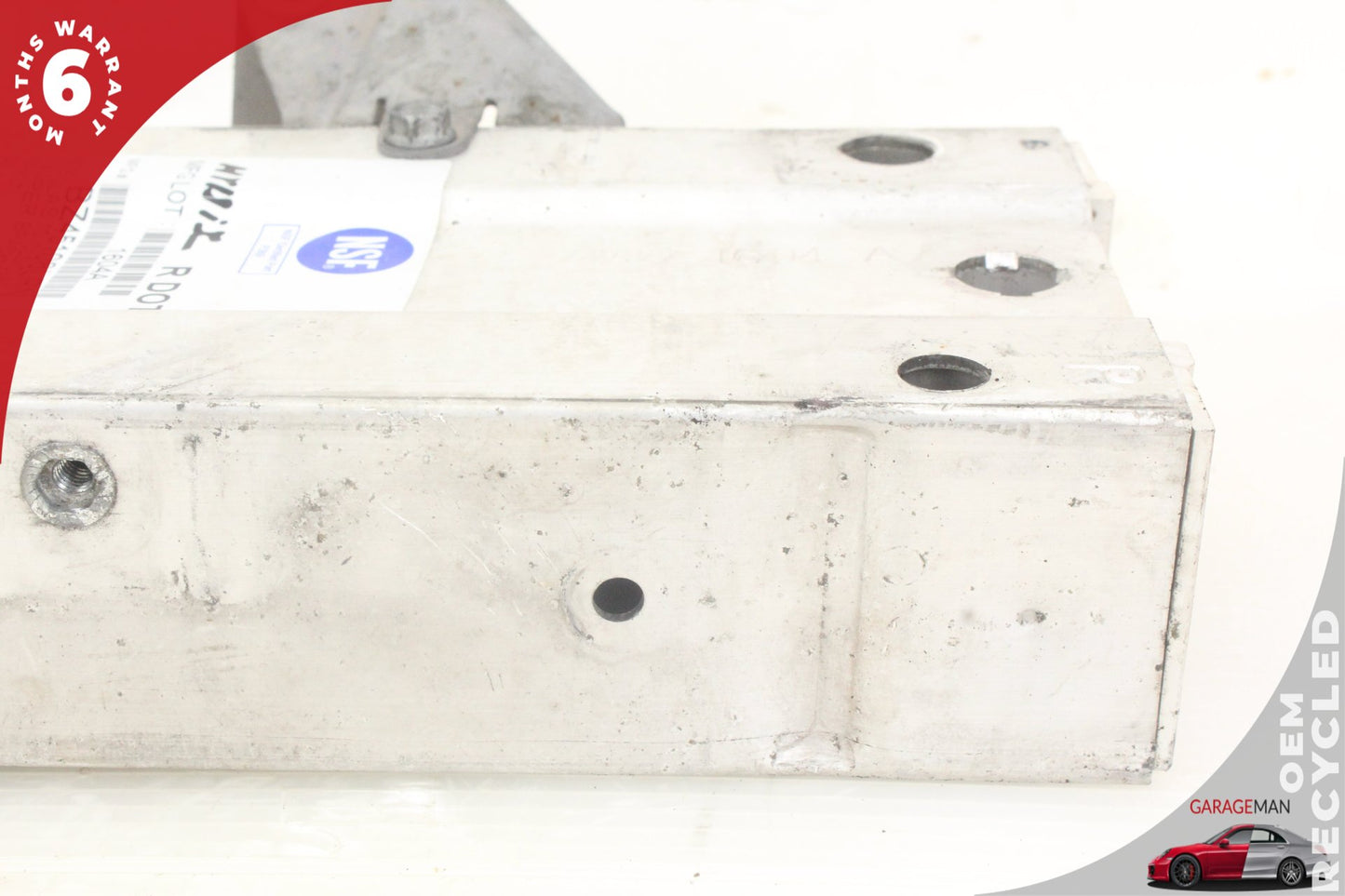 2010-2018 Mercedes-Benz CLS550 W218 Front Right Bumper Reinforcement Bracket