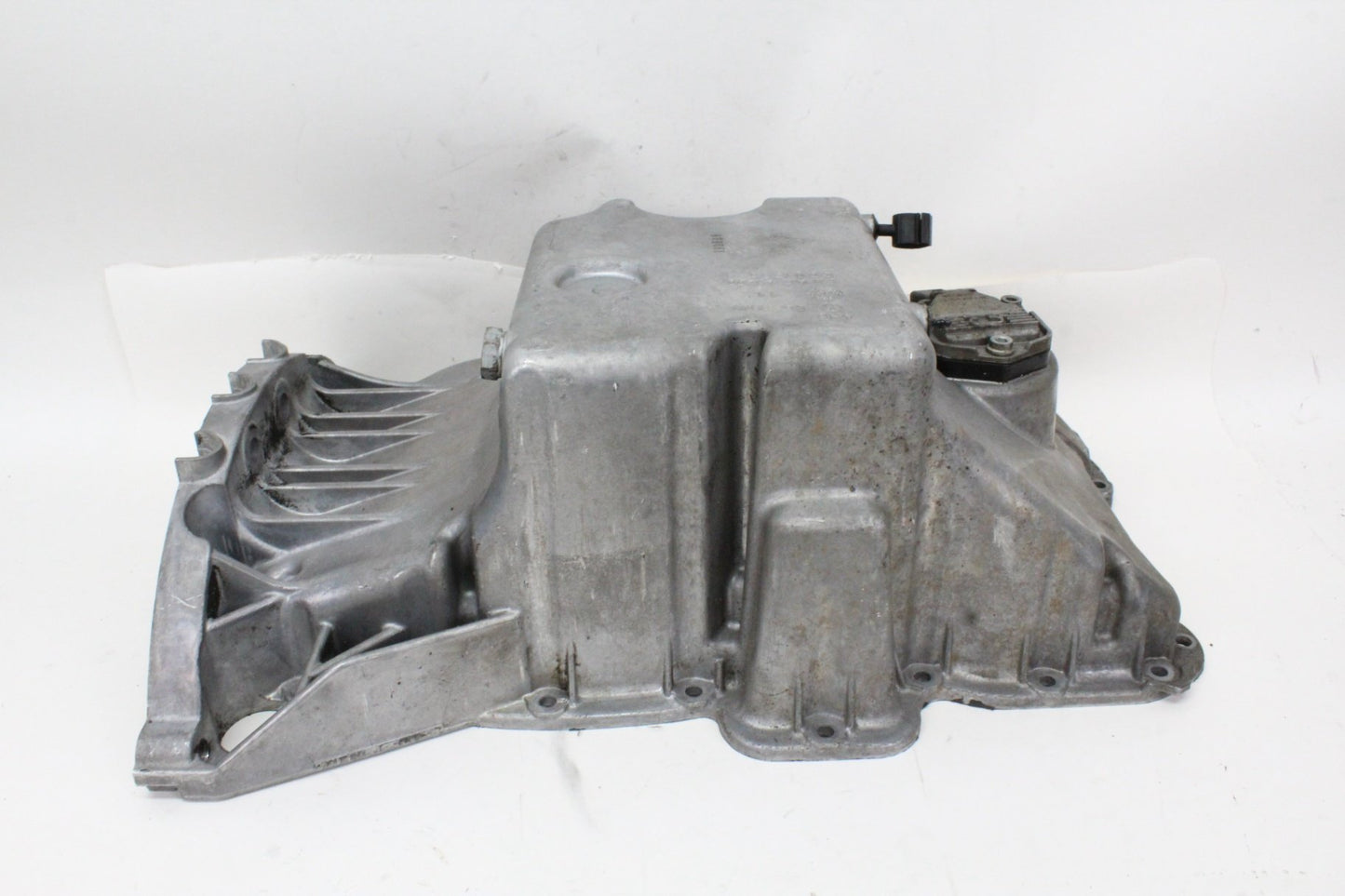 2007-2010 Audi Q7 Lower Engine Oil Pan w/ Oil Level Sensor 03H103603K OEM
