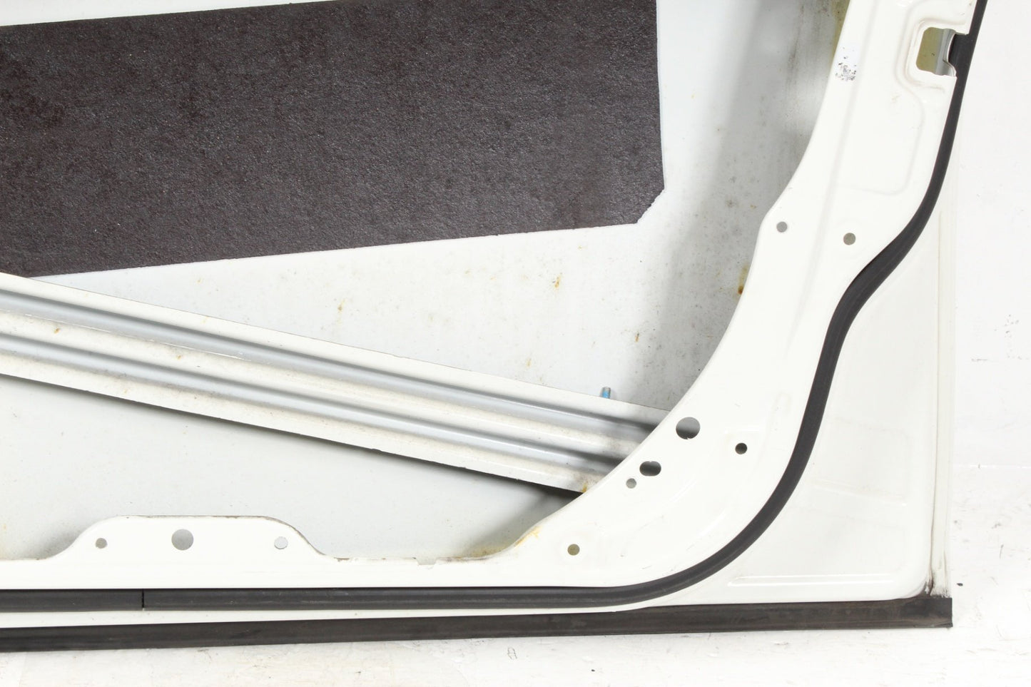 2008-2014 Mercedes-Benz C300 W204 Front Right  Door Shell 2047220210 OEM