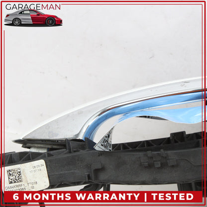 2015-2020 Mercedes X156 GLA250 Right Side Exterior Door Handle Polar White OEM