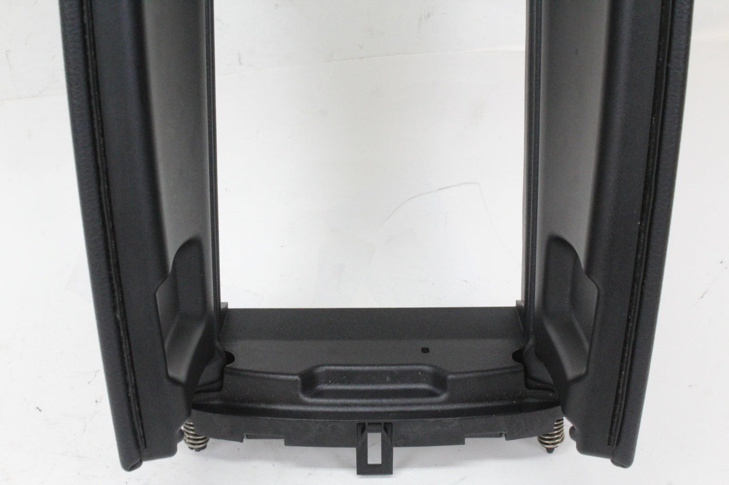 2015-2020 Mercedes-Benz C300 W205 Front Center Console Arm Rest Armrest OEM