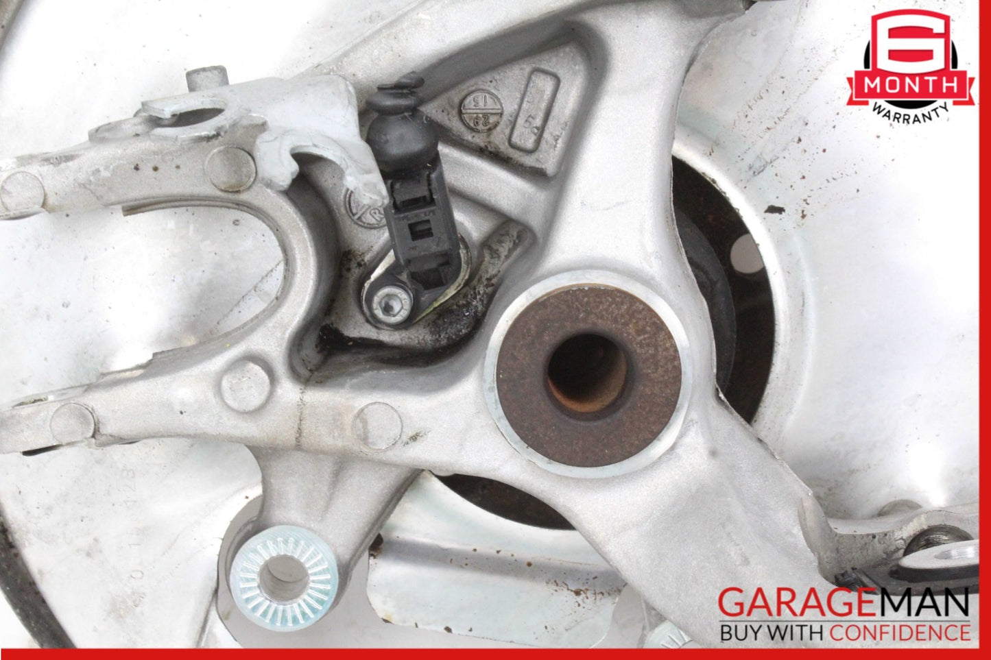 2009-2018 Audi A4 B8 Sedan Rear Right Spindle Knuckle Wheel Hub 8K0505436AB