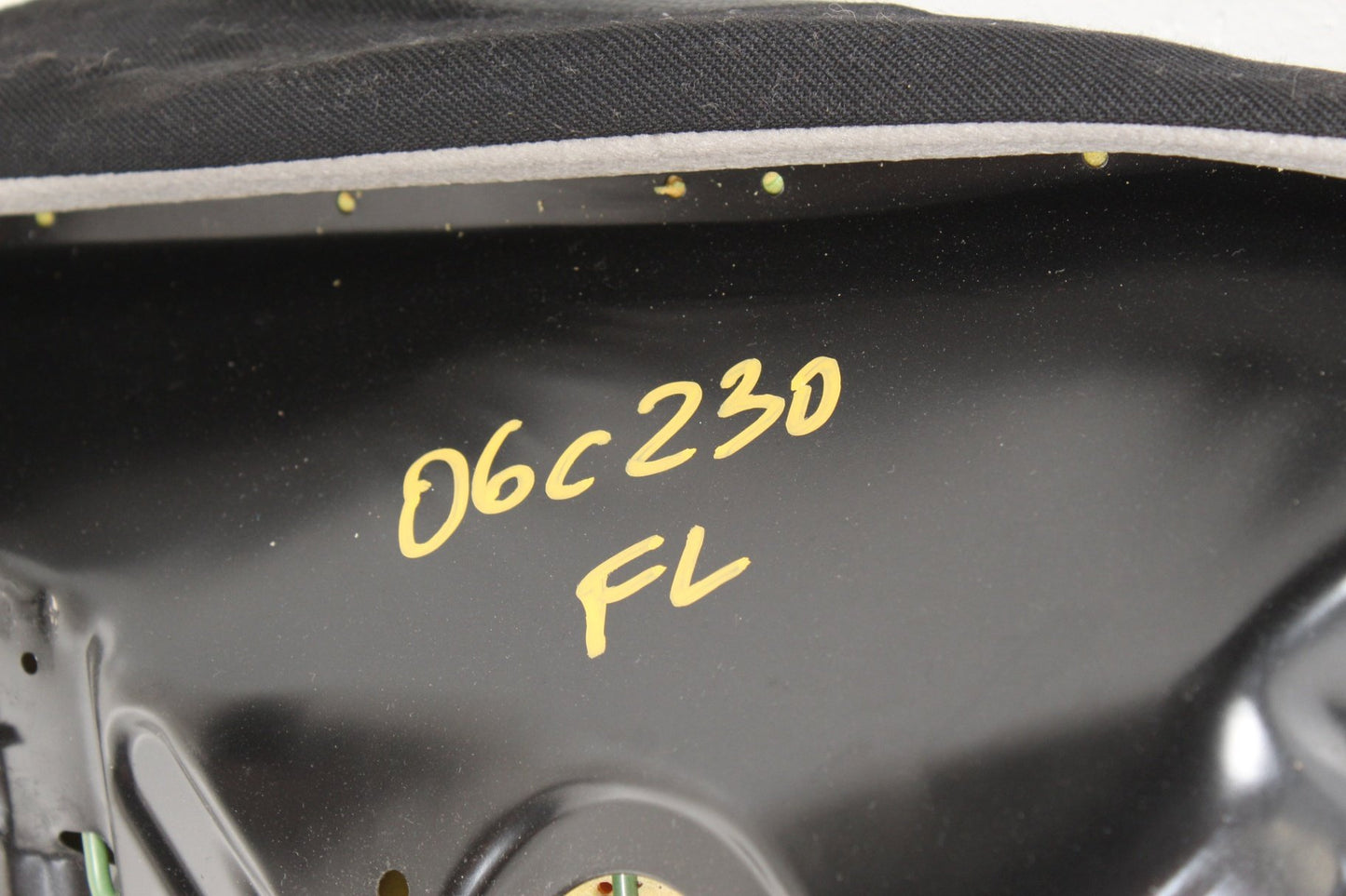 05-07 Mercedes-Benz W203 C230 Front Left Lower Bottom Seat Cushion 2048600205