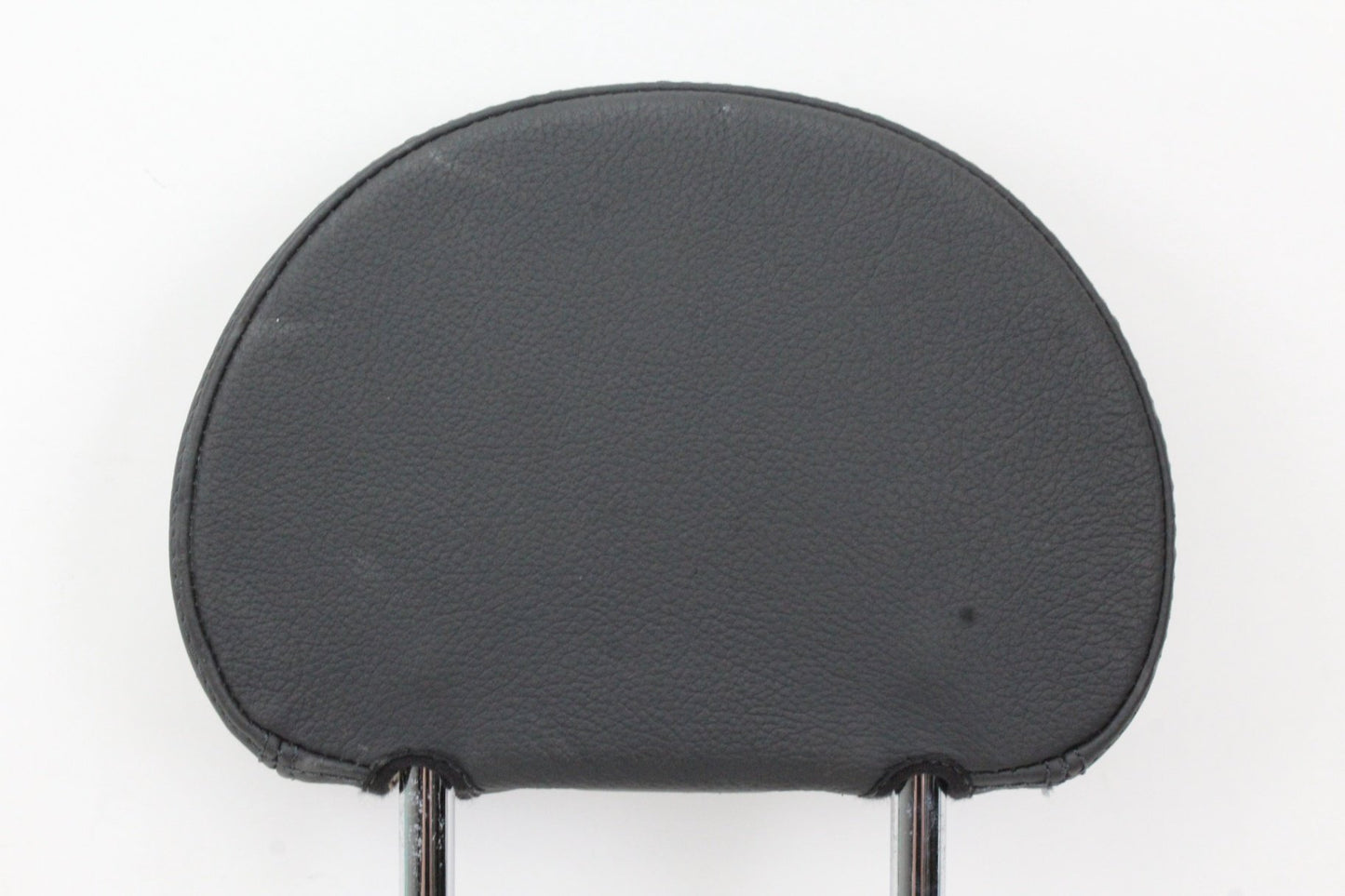 2003 - 2009 Mercedes-Benz E320 W211  Front Left or Right Side Head Rest 2119701978 Genuine
