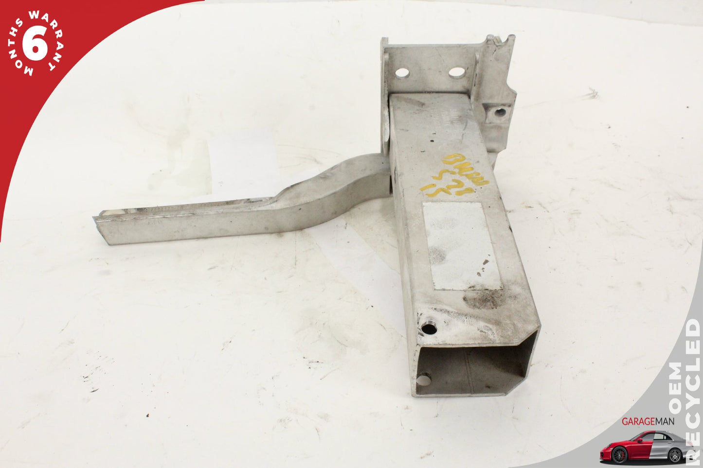 2011-2016 BMW 528i Front Right Lower Radiator Reinforcement Bracket 7158874 OEM
