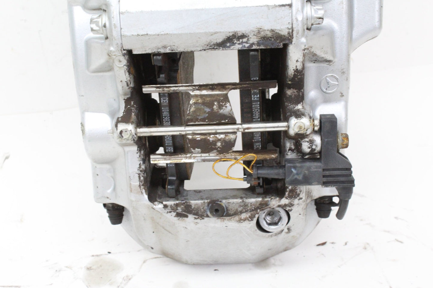 2003 Mercedes-Benz S55 AMG W220 Sedan Front Left and Right Side Brake Caliper 0034203183