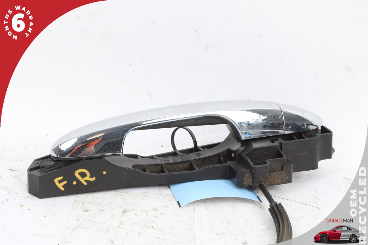 2014-2017 Fiat 500L Hatchback Right Front Exterior Door Handle 68260348AA Genuine