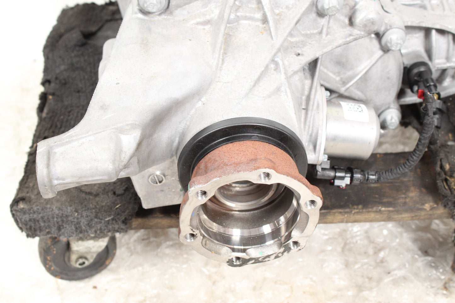 2018-2025 Audi Q5 Rear Differential Carrier 0B0500043