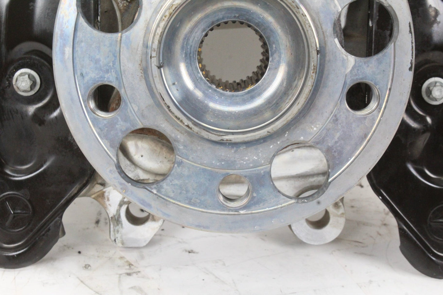 2015 Mercedes-Benz C300 W205 Rear Right Spindle Knuckle Wheel Hub 2055467480