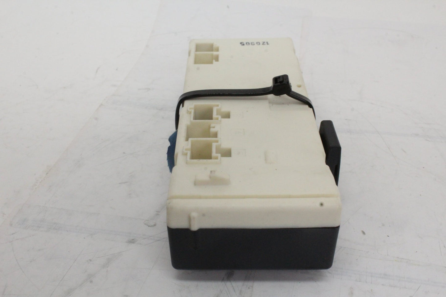 2007-2014 Mercedes S550 W221 Trunk Release Remote Module 2218703995 OEM