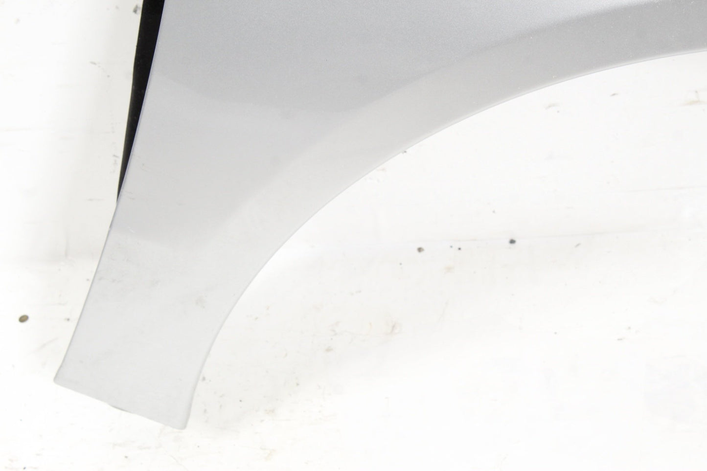 2006-2010 Mercedes W251 R350 4MATIC Front Right Passenger Side Fender Silver OEM
